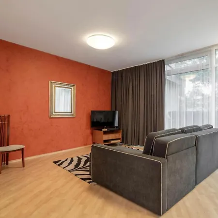 Apartamentai Netoli Juros *