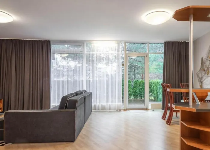 Apartamentai Netoli Juros * פלאנגה